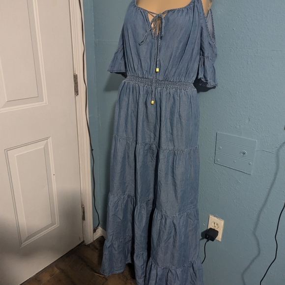 Michel Kors Dress - Picture 4 of 8